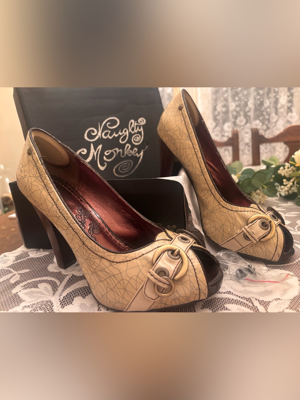 Naughty Monkey Double Dare Cream Peep-Toe Block Heels w/ Buckle Accent, size 10